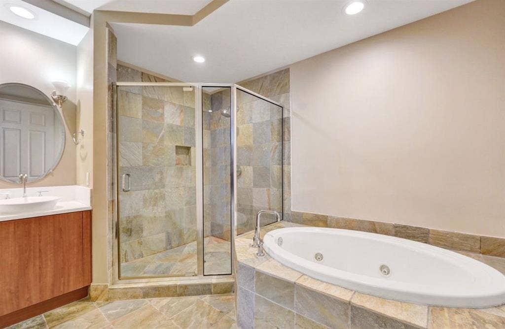 Luxury apartment for rent now