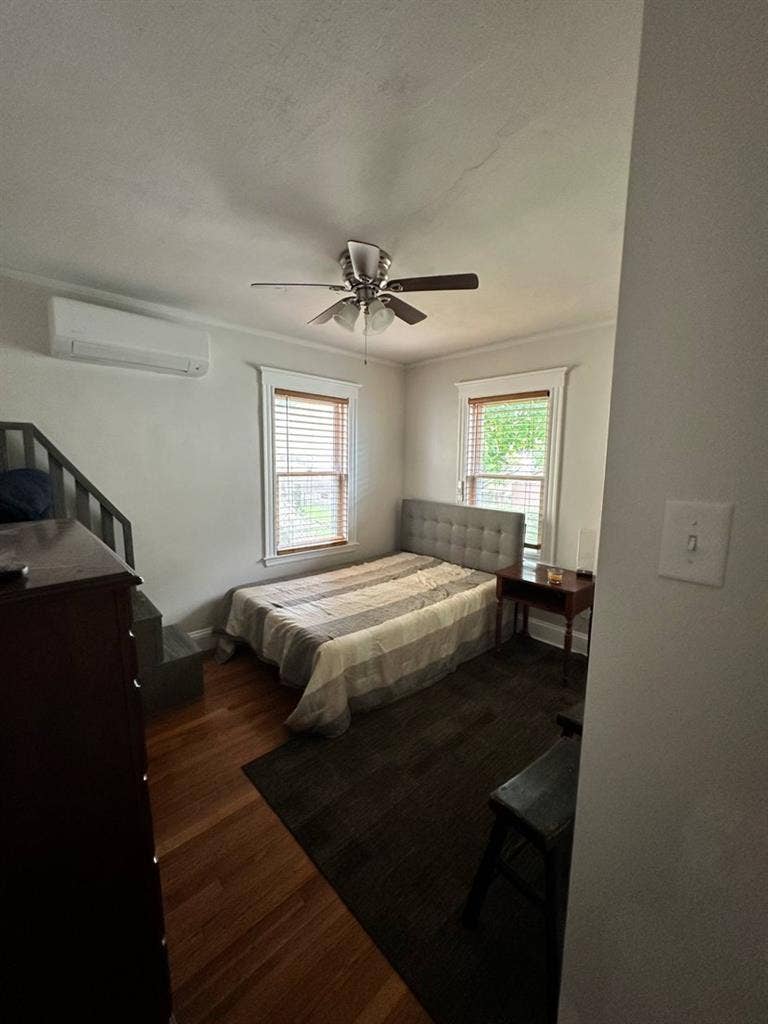 FURNISHED ROOM FOR RENT near the T