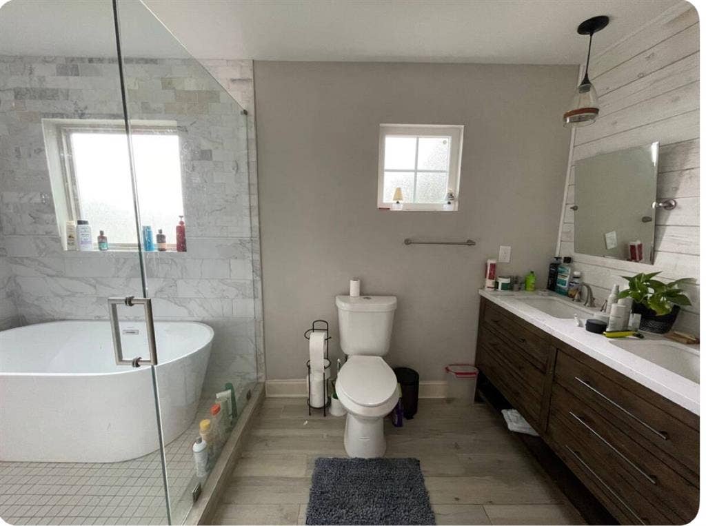 Modern farmhouse in Decatur