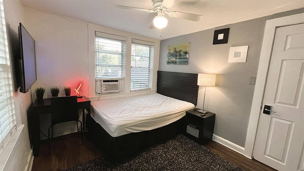 Furnished Room Utilities Inc