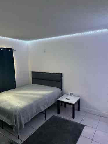 Cosy room in apt