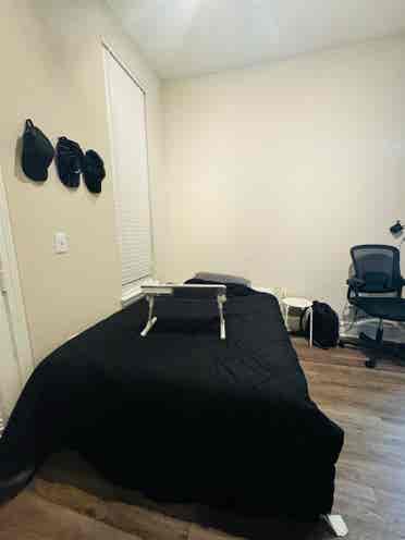 Apartment available for sublease