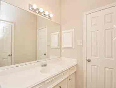 Private Room for Rent $/ 
month