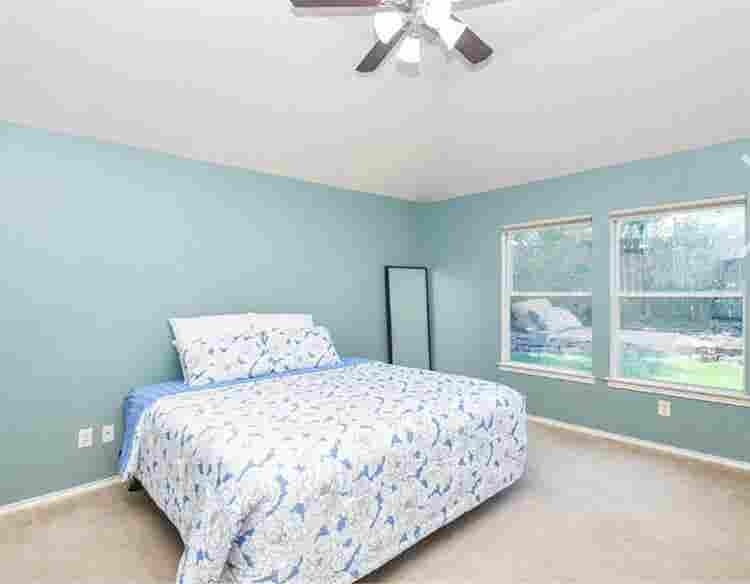 Private Room for Rent $/ 
month