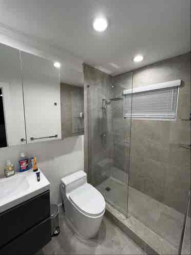Room in Wilton Manors