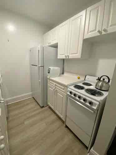 😍Sunny Room in Midtown South😍