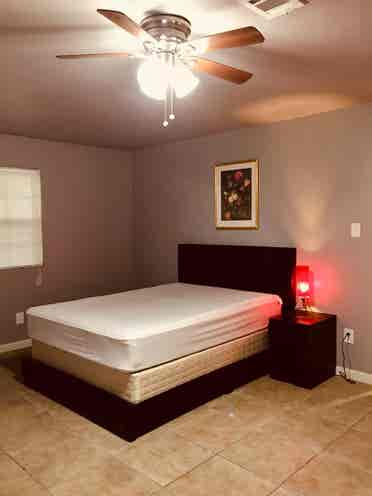 Single bedroom for rent
