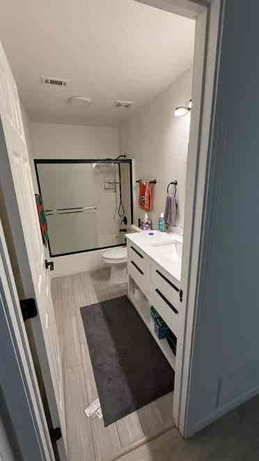 Looking for Roommate (Pleasanton)