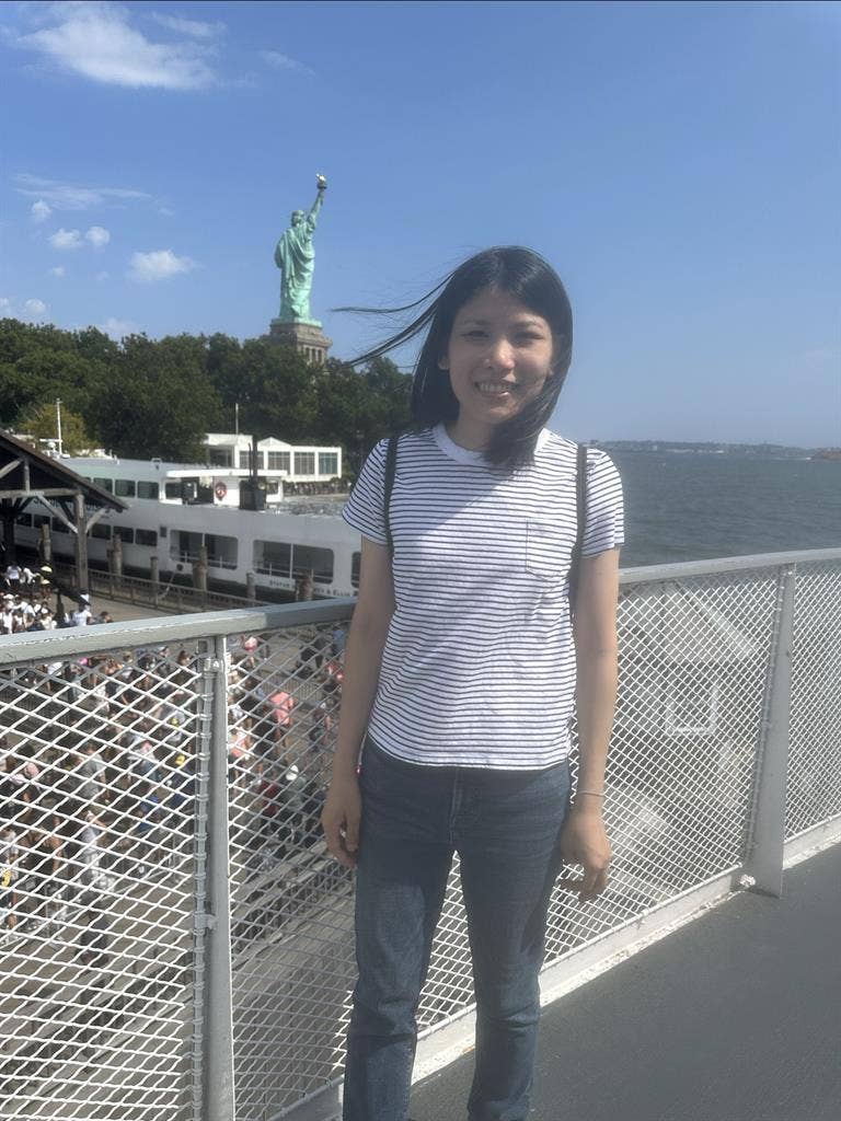 Looking for female roommate JSQ
