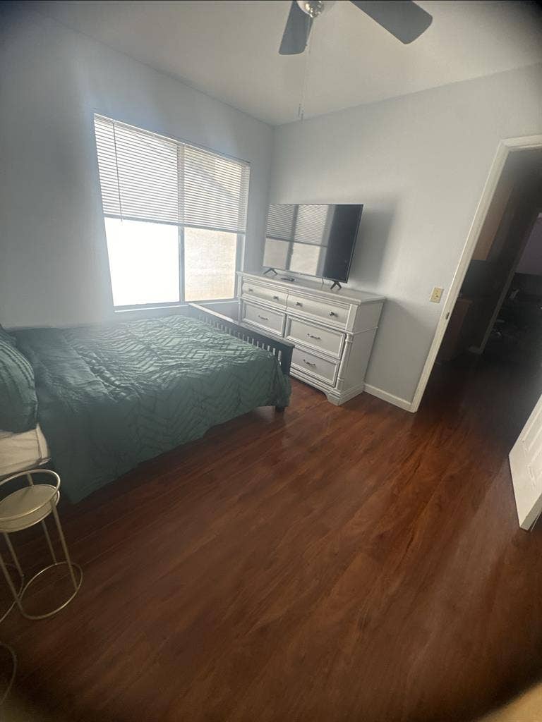 1 bed fully furnished available!!