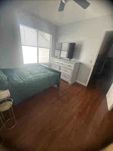1 bed fully furnished available!!