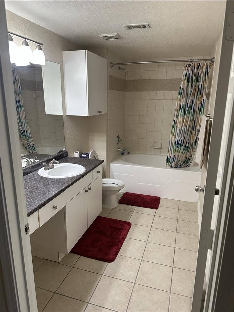 Furnished.Bath.WiFi.Utilities.Prkng