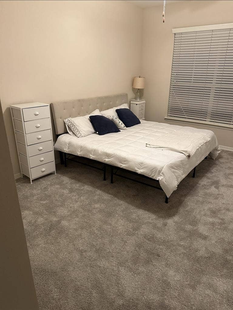 Furnished.Bath.WiFi.Utilities.Prkng