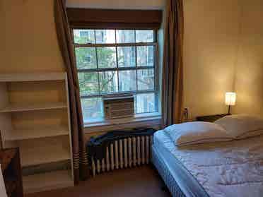 peaceful and safe bedroom for rent
