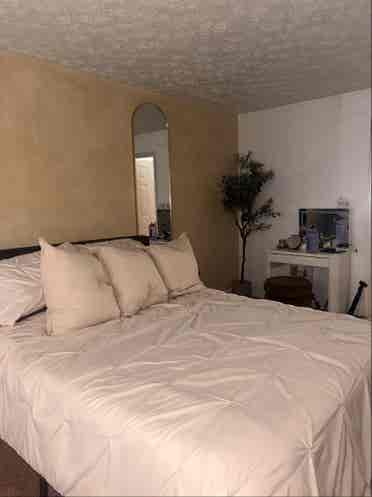 Able to negotiate affordable rent!