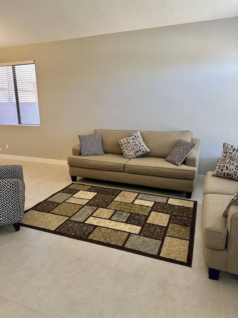 Private Rooms for Monthly Rent!