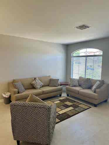 Private Rooms for Monthly Rent!