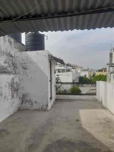 5 bHK
