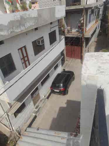 5 bHK