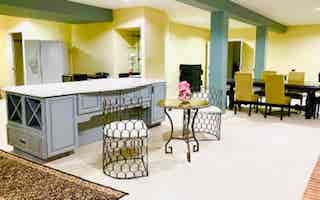 Room Rental at Elegant Estate