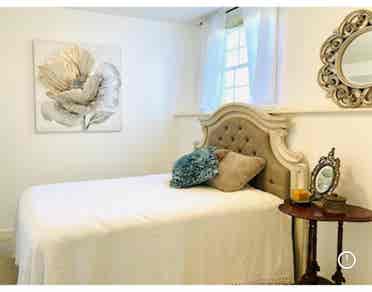 Room Rental at Elegant Estate
