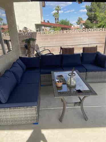 2 rooms available  smalll