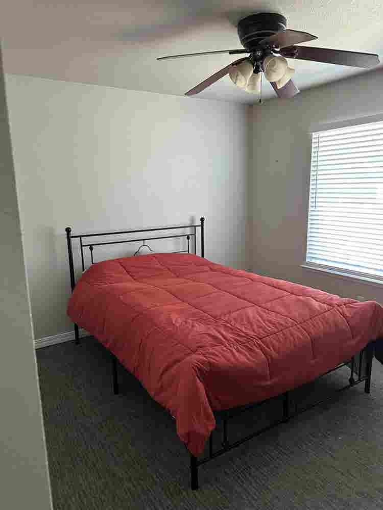 Single bedroom