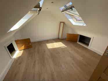 Short term room in the loft