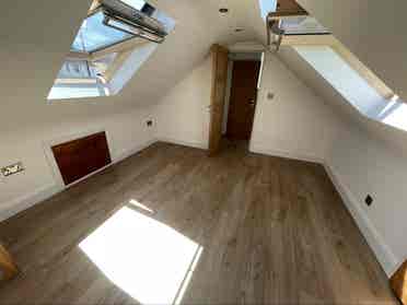 Short term room in the loft