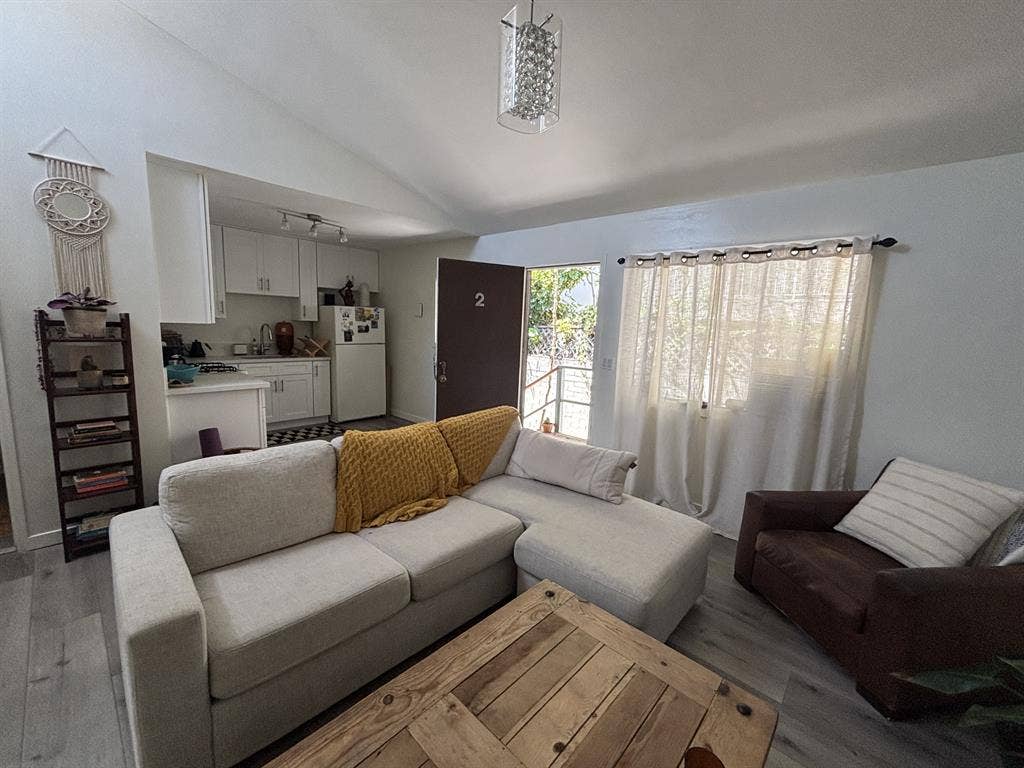 Cozy Venice Bungalow