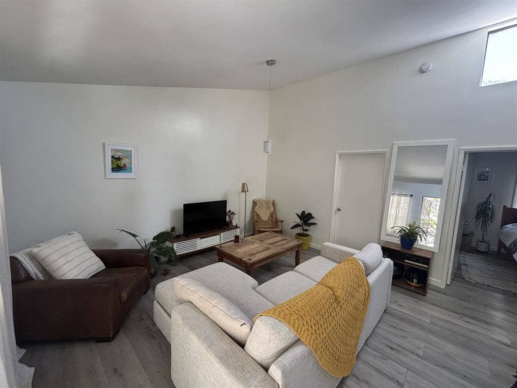 Cozy Venice Bungalow
