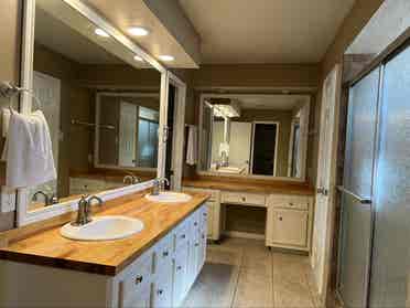 Renting out rooms in Spring, TX