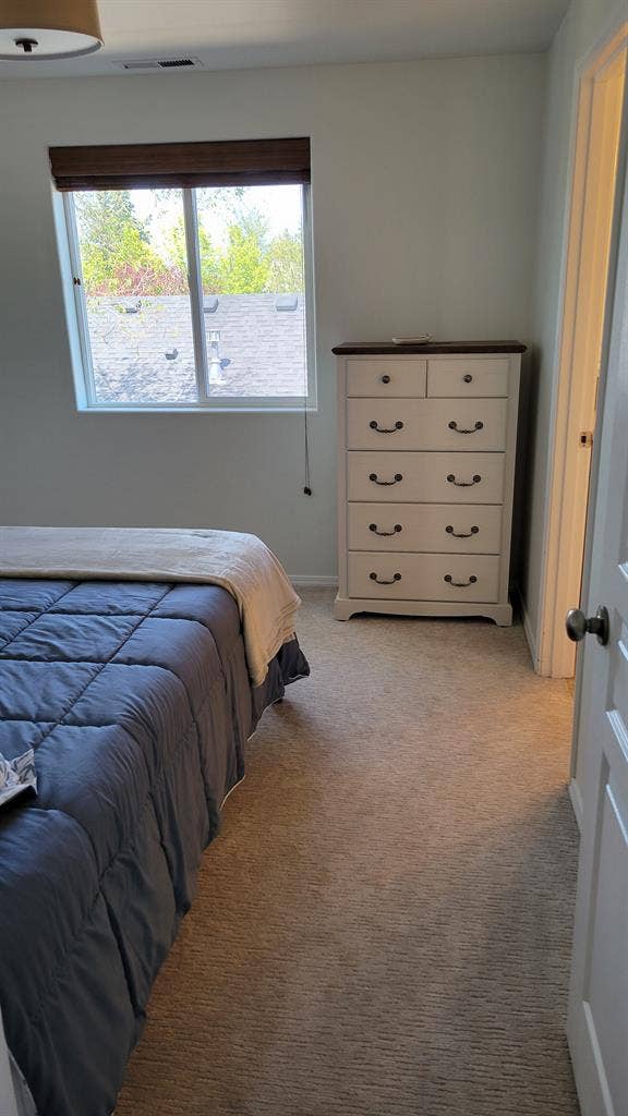 Quiet and Clean House For Rent