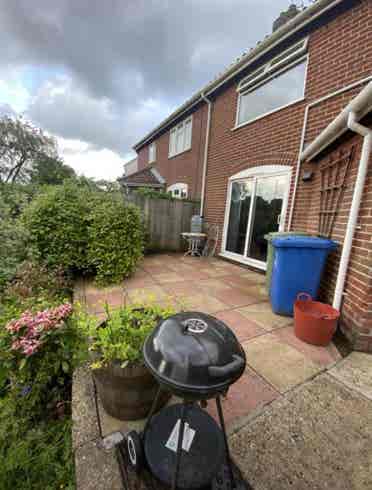 Double room shared house bills inc