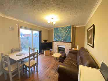 Double room shared house bills inc