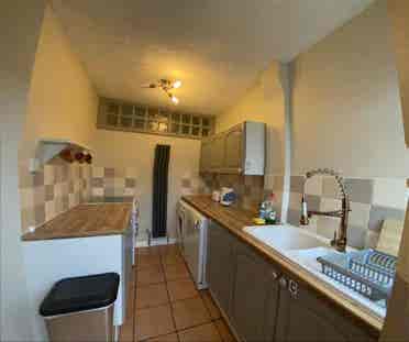 Double room shared house bills inc