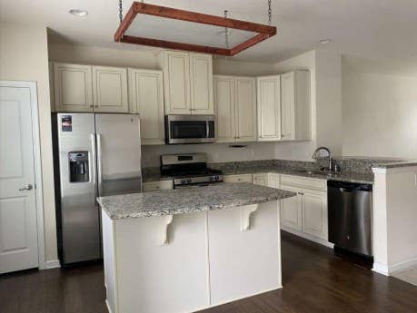 Private Bedrooms for Rent