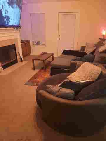 Looking for roommate!