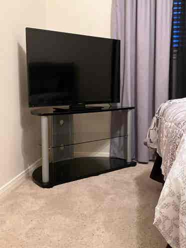 Room 4 Rent
👀4️⃣Clean & Quiet 🐜