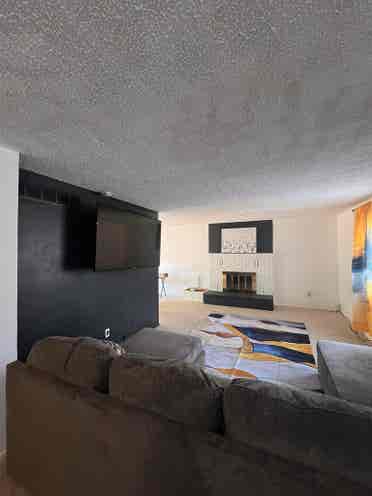 Fully furnished room in Lakewood
