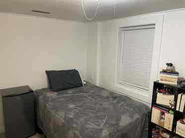 Fully furnished room in Lakewood