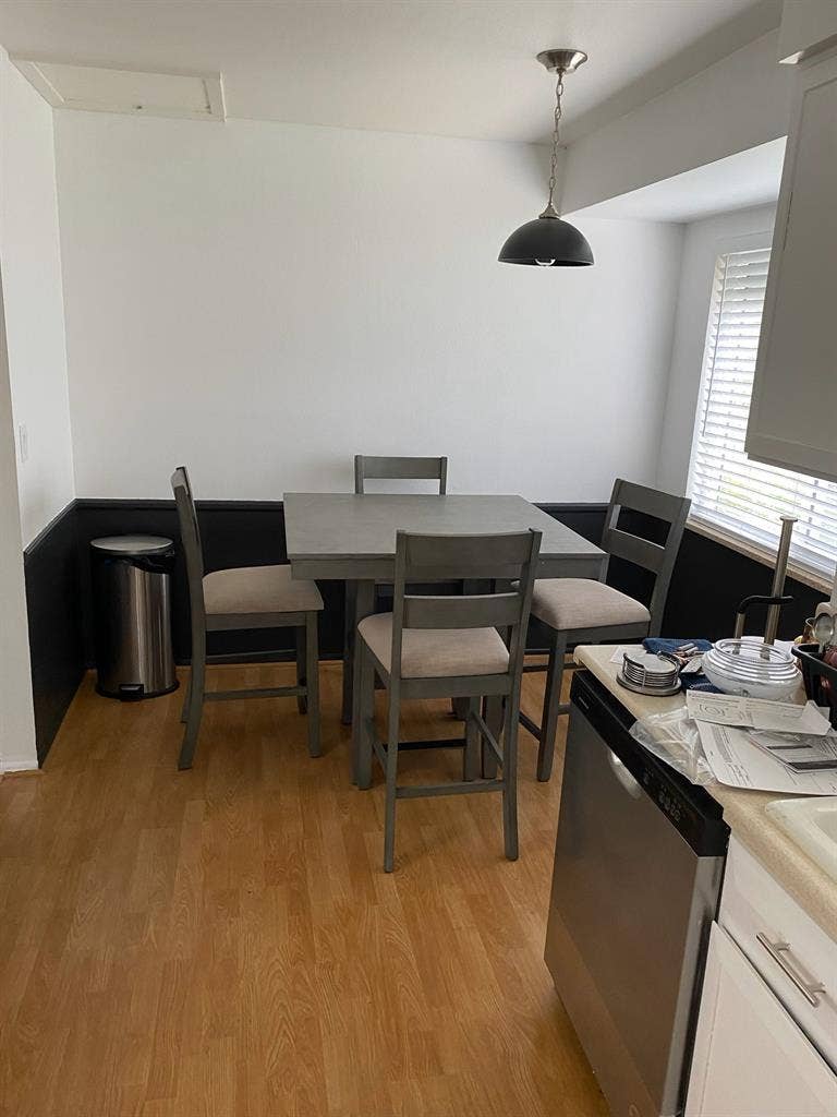 Fully furnished room in Lakewood