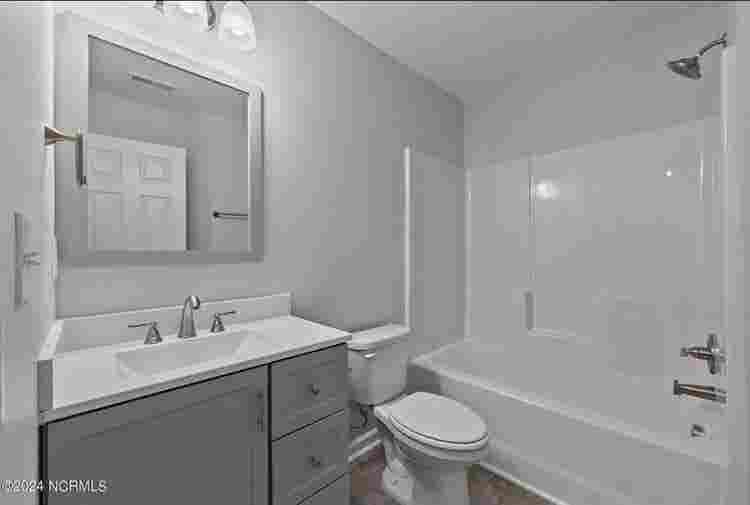 Furnished room in brand new home
