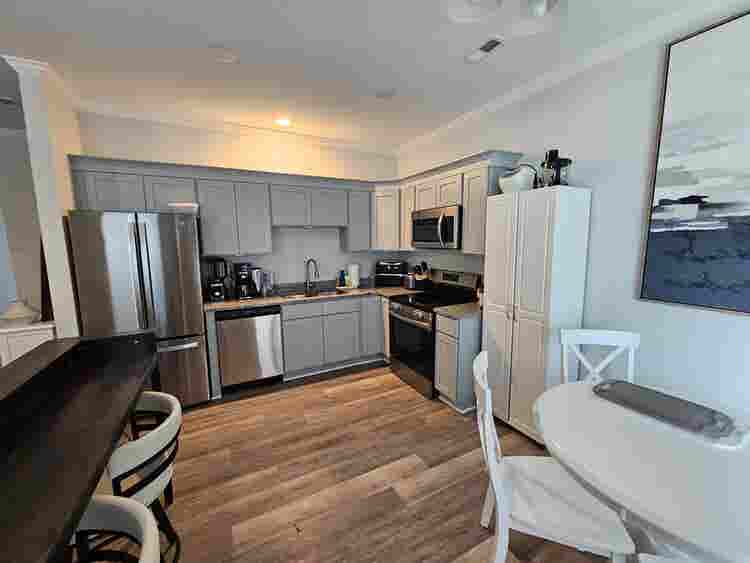 Furnished room in brand new home
