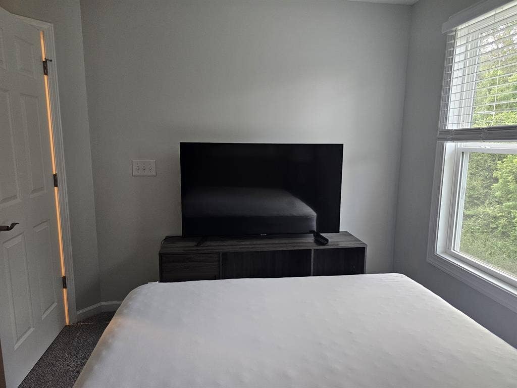 Furnished room in brand new home