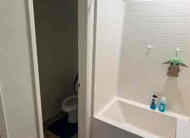 Room available w/ Bathroom !