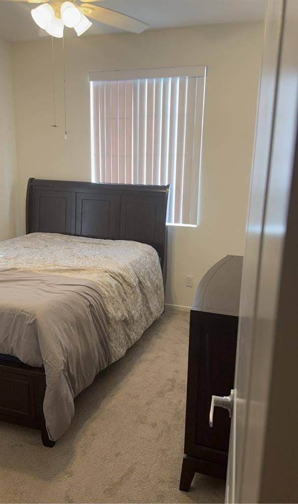 Room available w/ Bathroom !