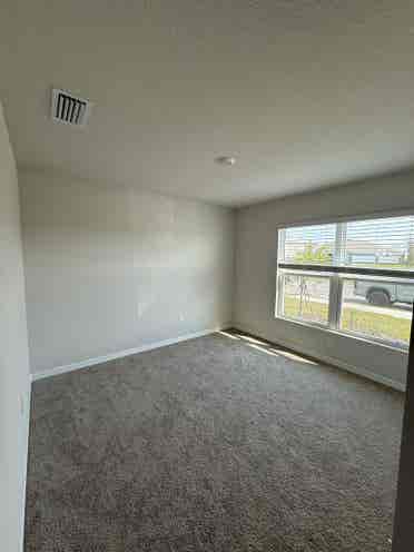 Private Room Available in Palmetto