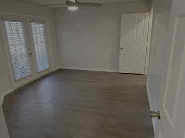 First Floor Apt. ten minutes to USF