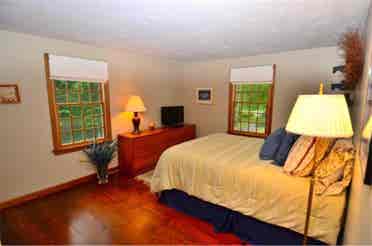 Share house - gorgeous, many acres